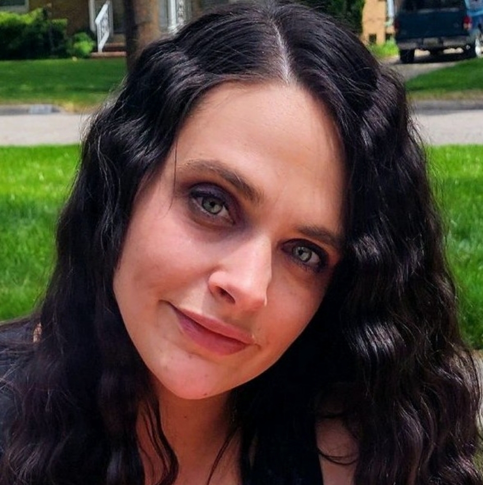 Meet your Posher, Billie